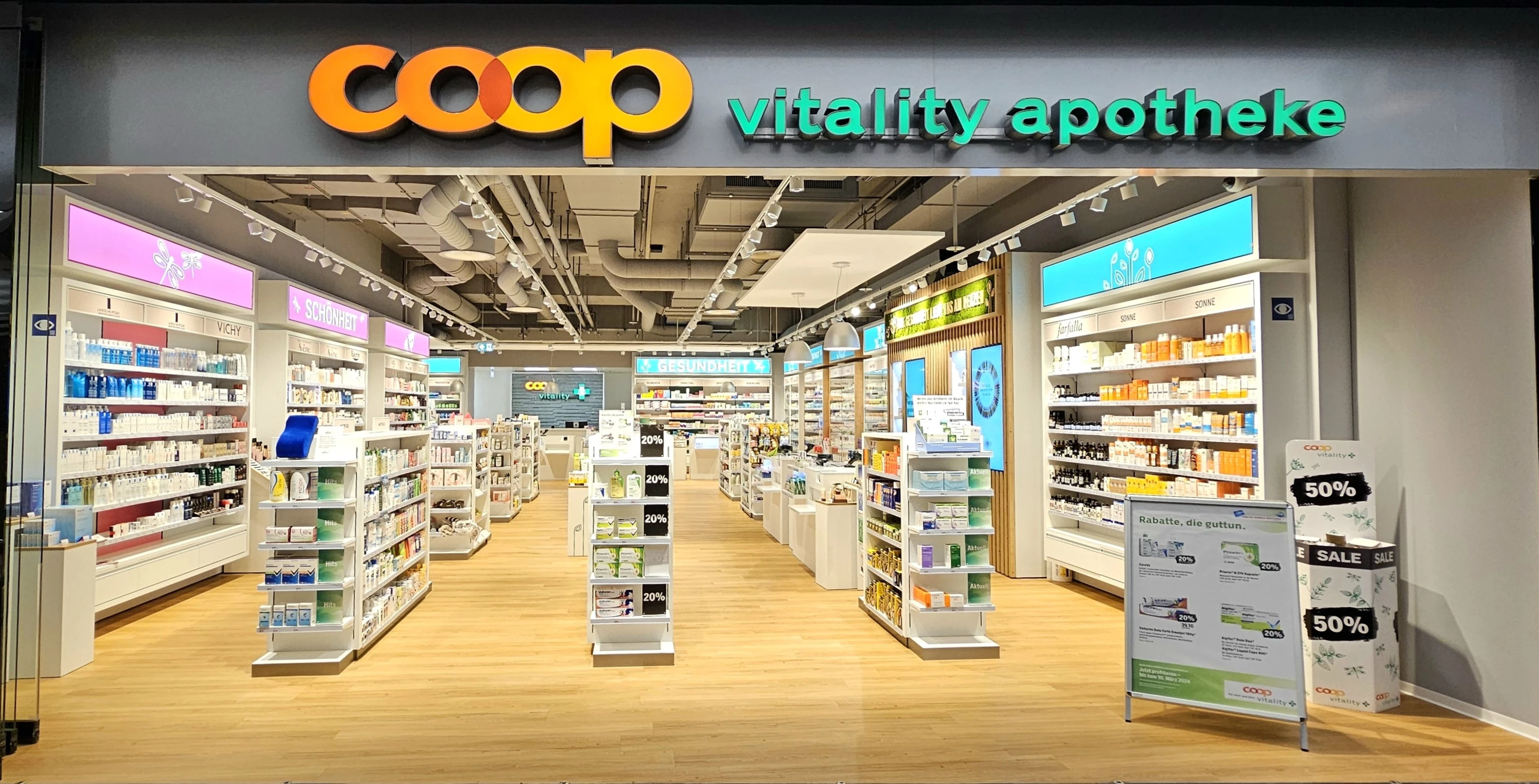 Front von Coop Vitality Apotheke