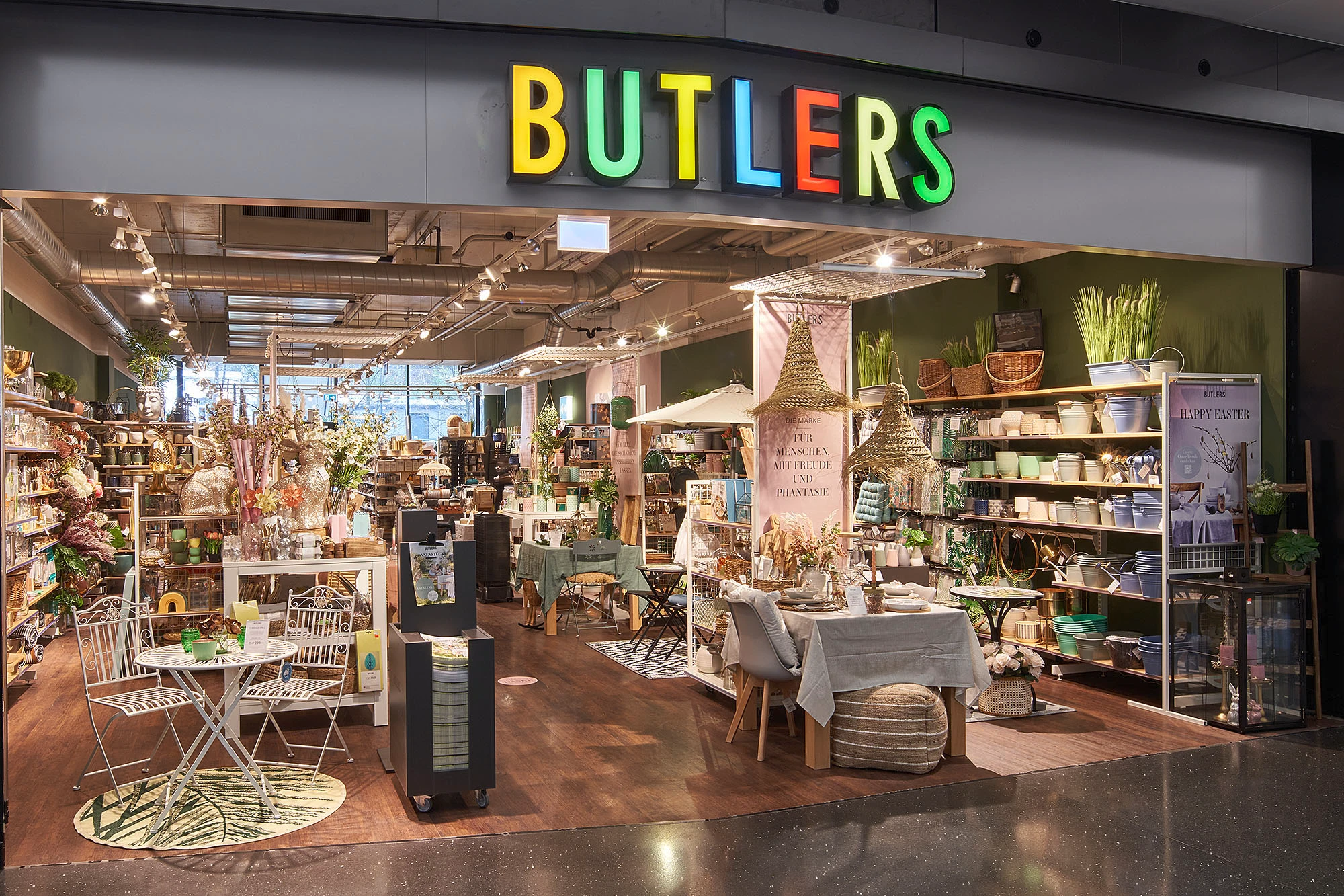 Front von Butlers