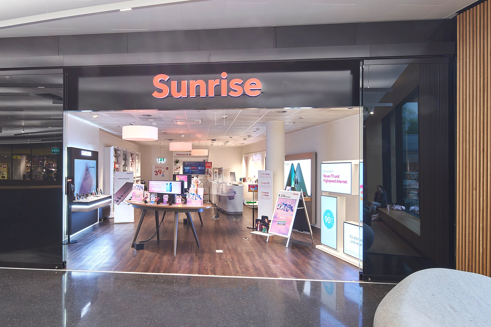 Front von Sunrise