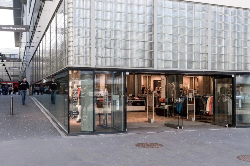 Front of Peek & Cloppenburg