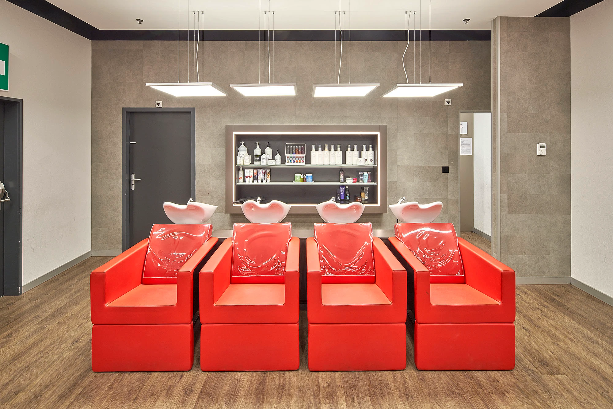 Interior view of GIDOR Coiffure