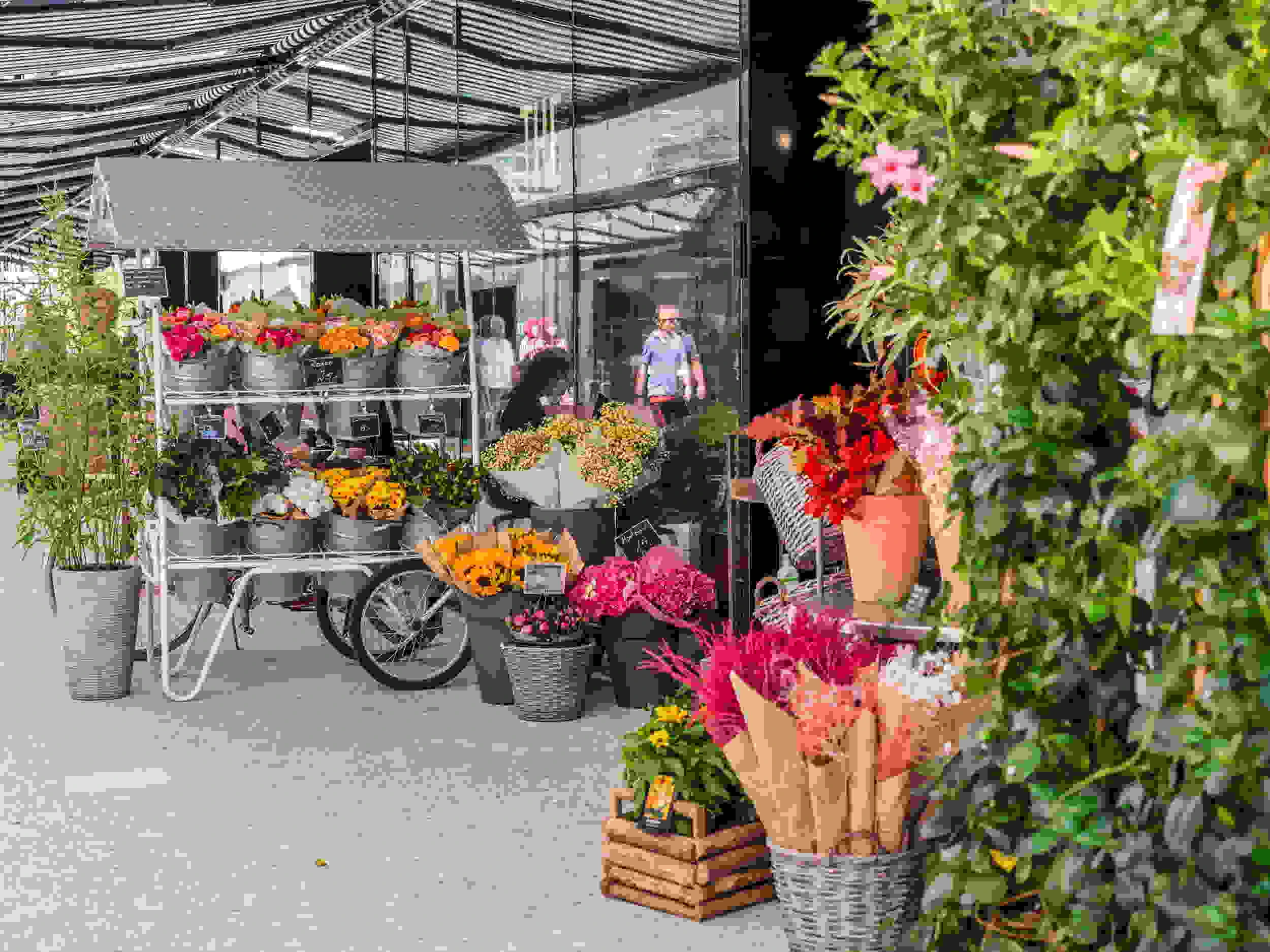 Aussenansicht von Sihlcity Blumen
