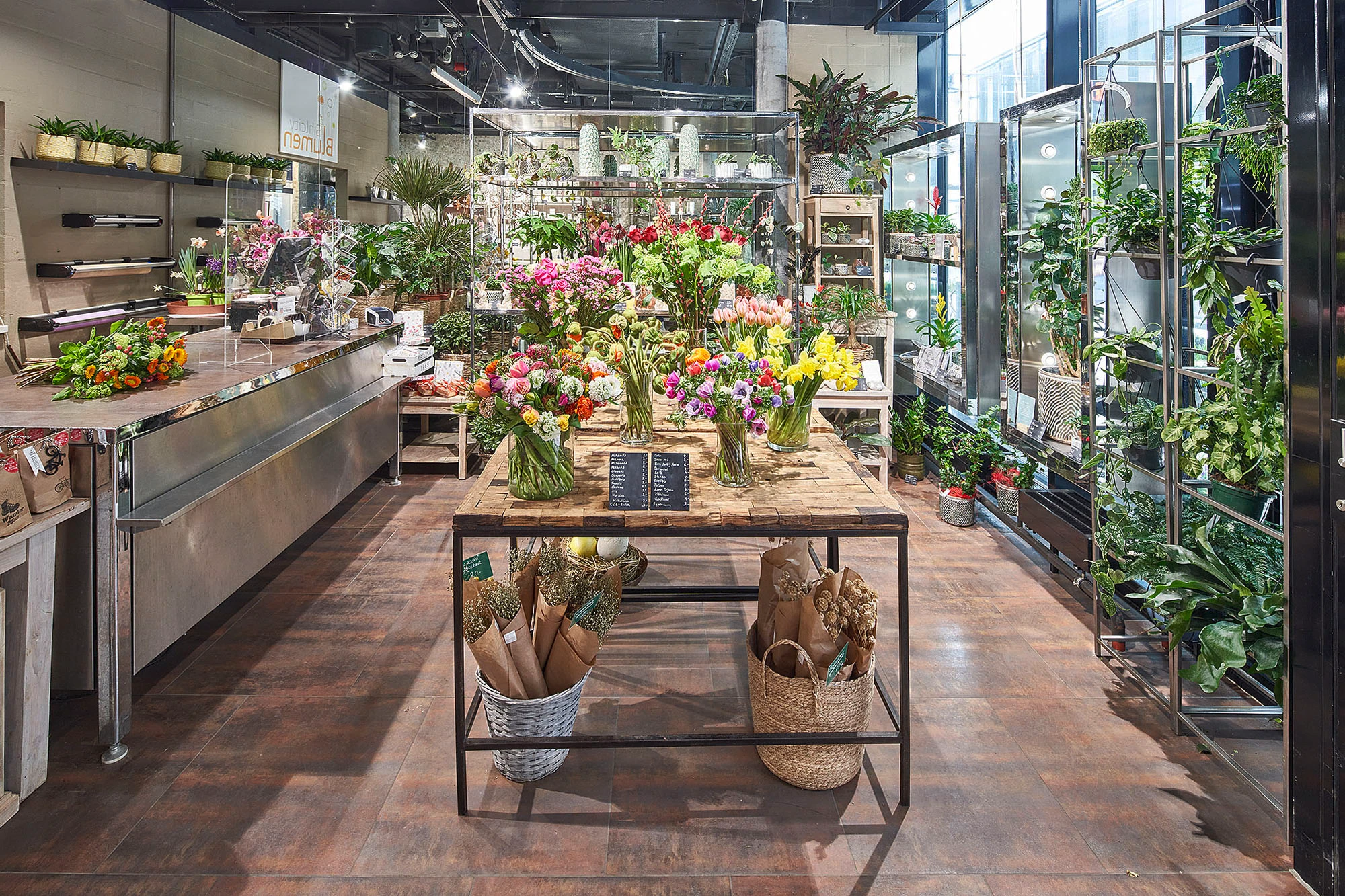 Innenansicht von Sihlcity Blumen