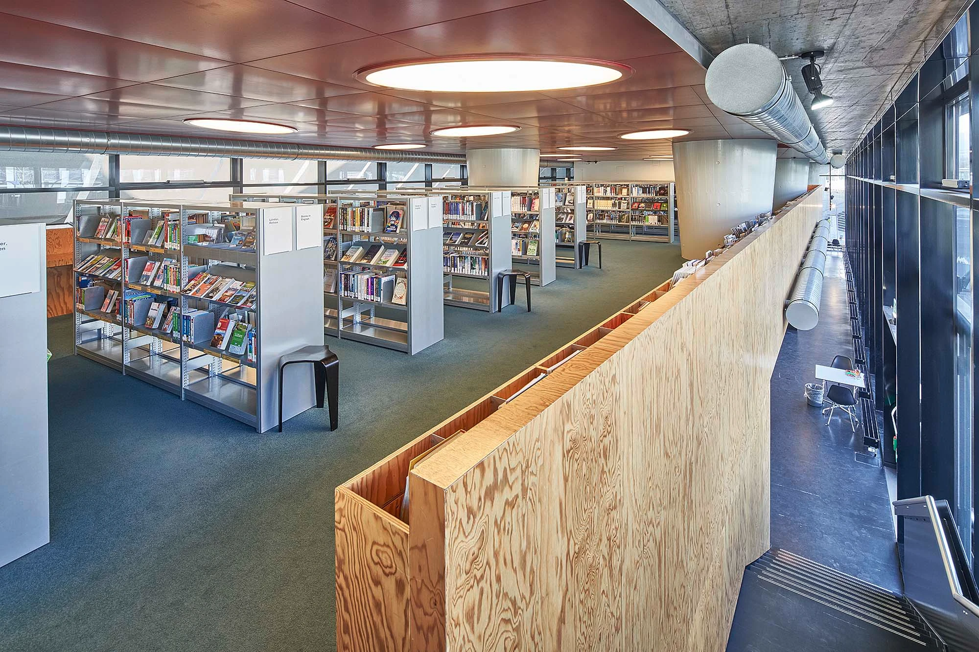Interior view of PBZ Pestalozzi Bibliothek Zürich